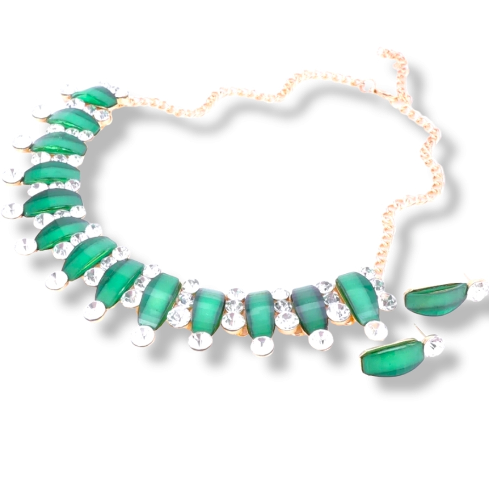 18K gold plated green and white crystal necklace earrings set - Picture 6 of 12